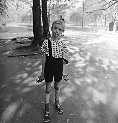 Diane Arbus, L'enfant à la grenade